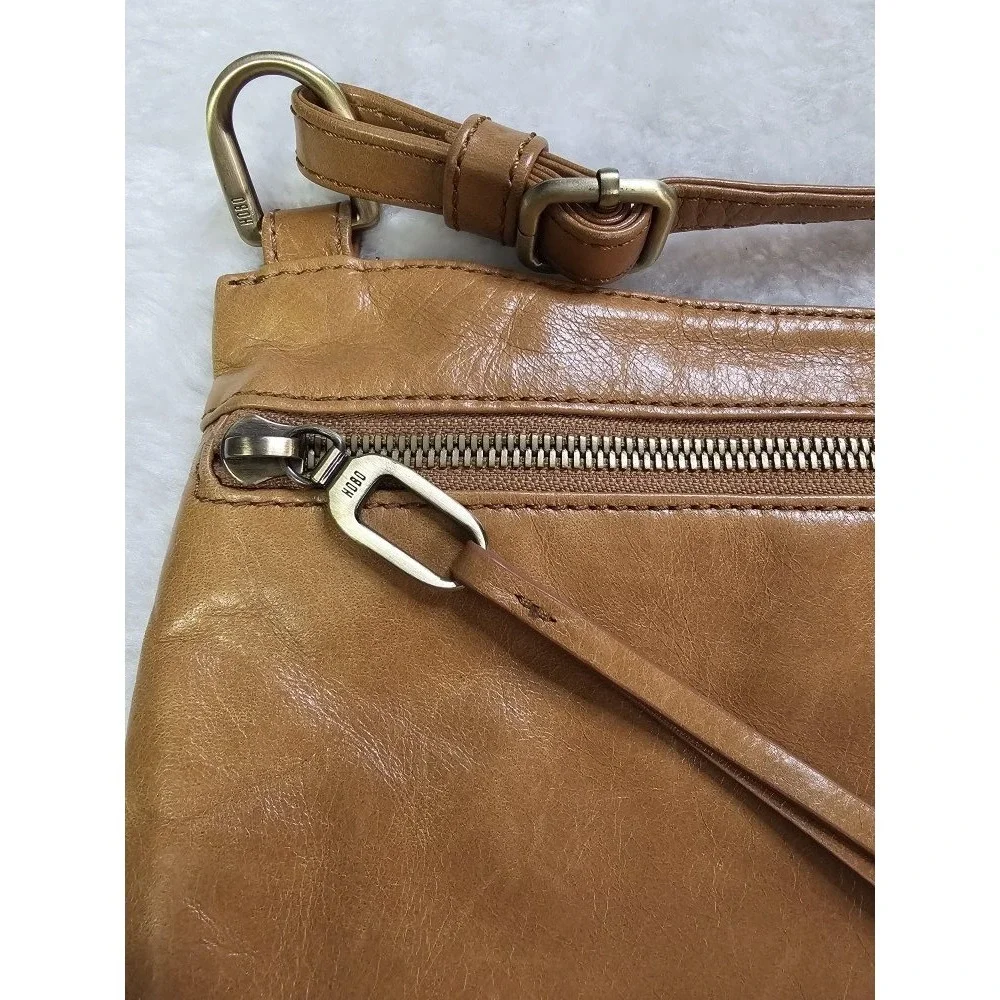 HOBO Cambel Natural Soft Polished Leather‎ Crossbody Bag Antique Brass Hardware